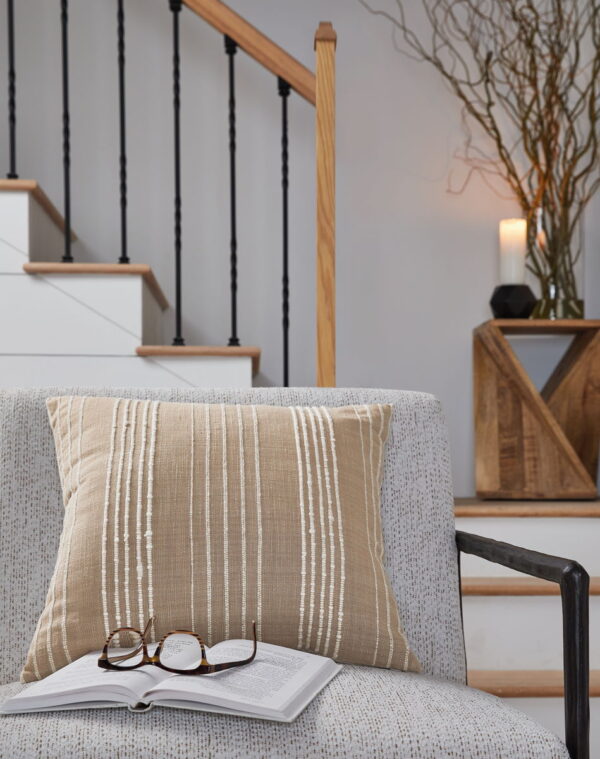 Benbert - Pillow - Image 2