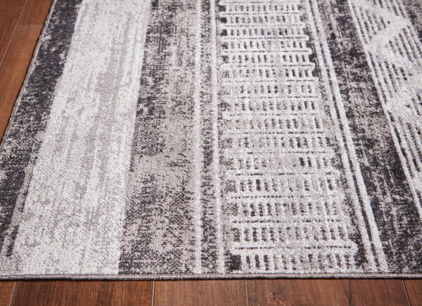 Henchester - Rug - Image 3