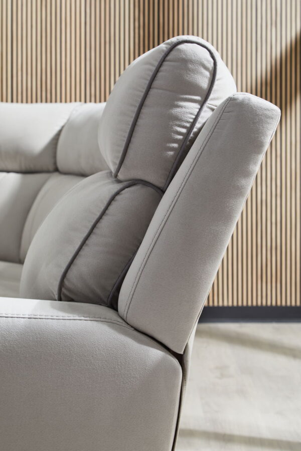 Social Pointe - Reclining Sectional - Image 7