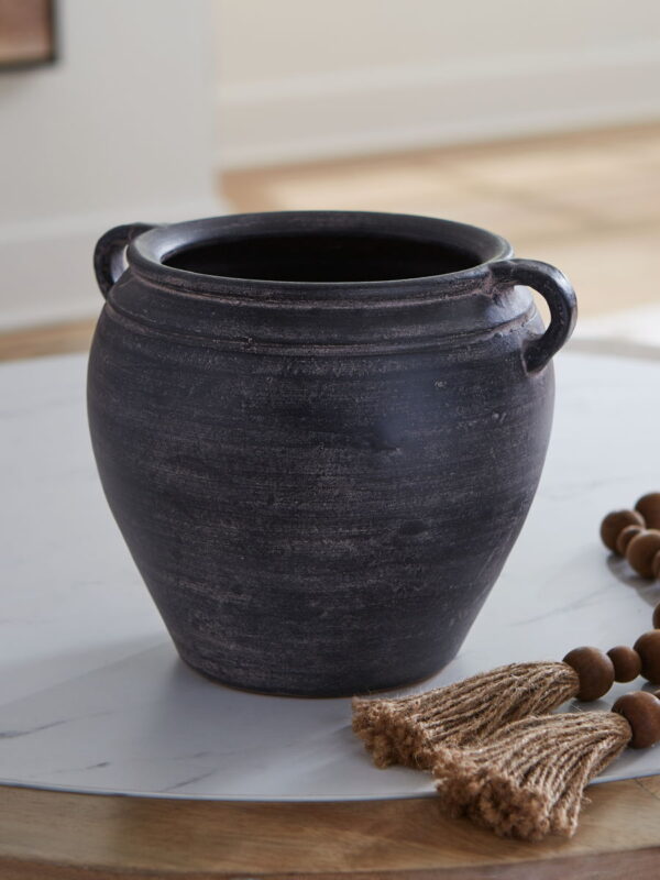 Meadie - 9" Vase - Image 6