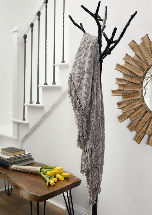 Tamish - Throw - Image 3