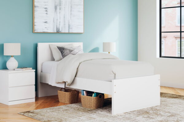 Onita - Panel Platform Bed - Image 3