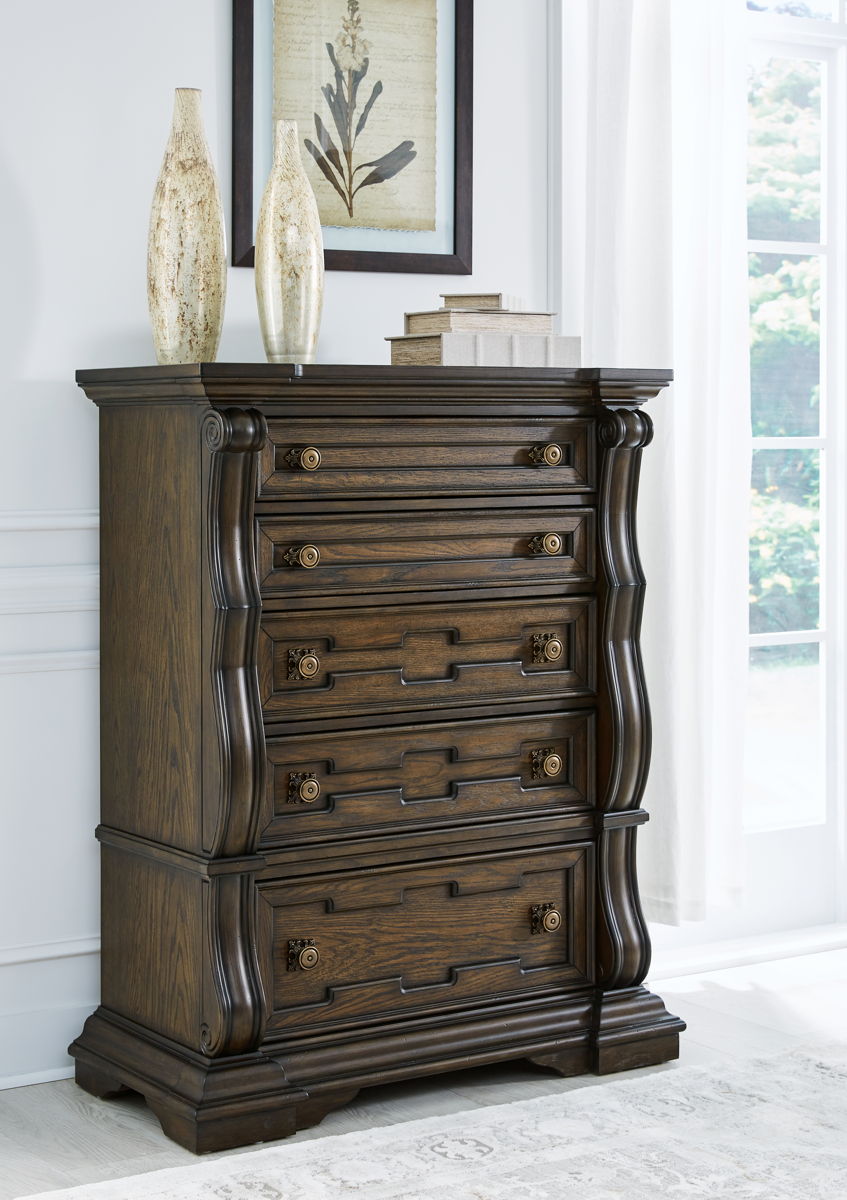 Maylee - Five Drawer Chest - Dark Brown - Image 3