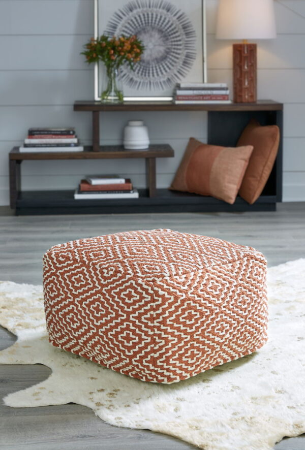 Brynnsen - Pouf - Image 2