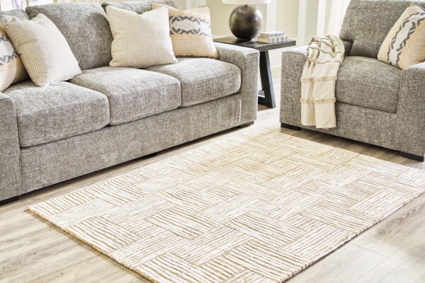 Adanmund - Rug - Image 2