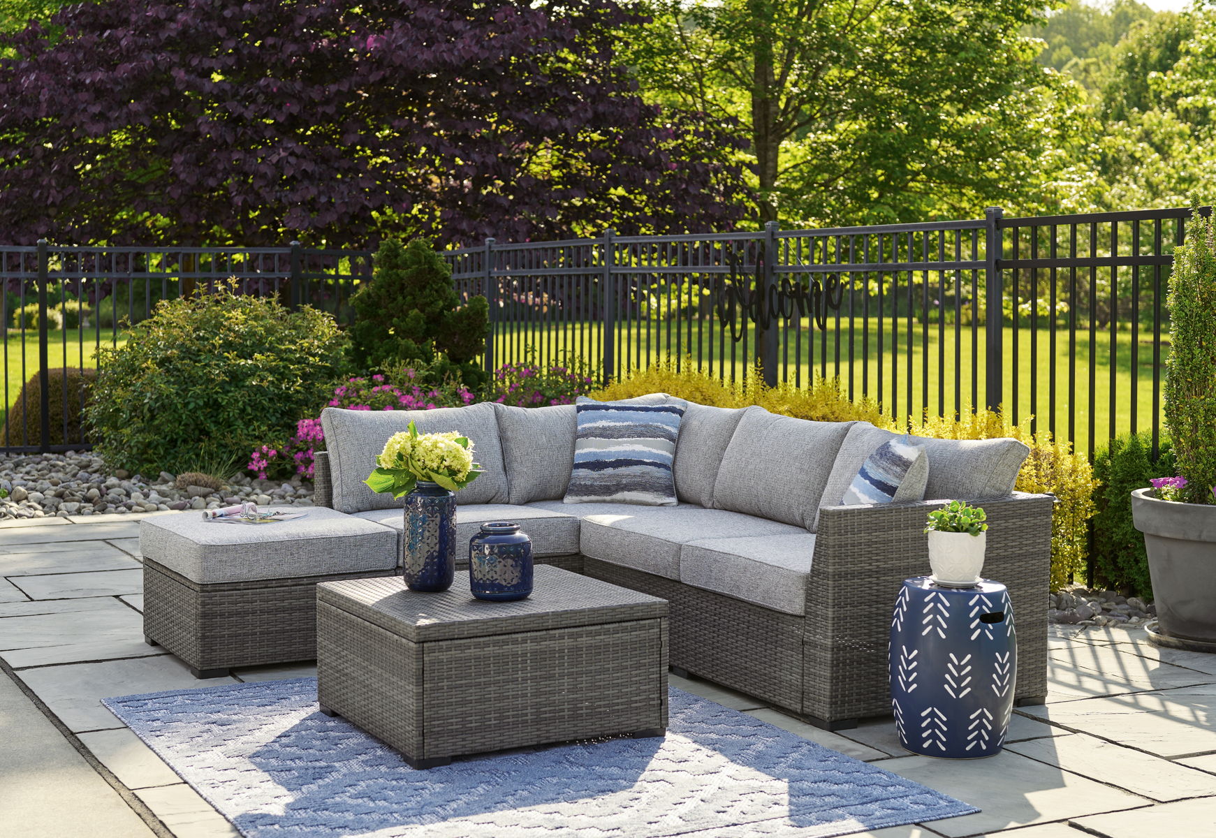 Petal Road - Loveseat Sectional, Ottoman, Table Set (Set of 4) - Gray - Image 4