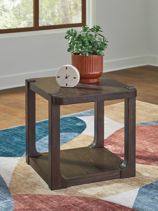 Breckington - Table - Image 4
