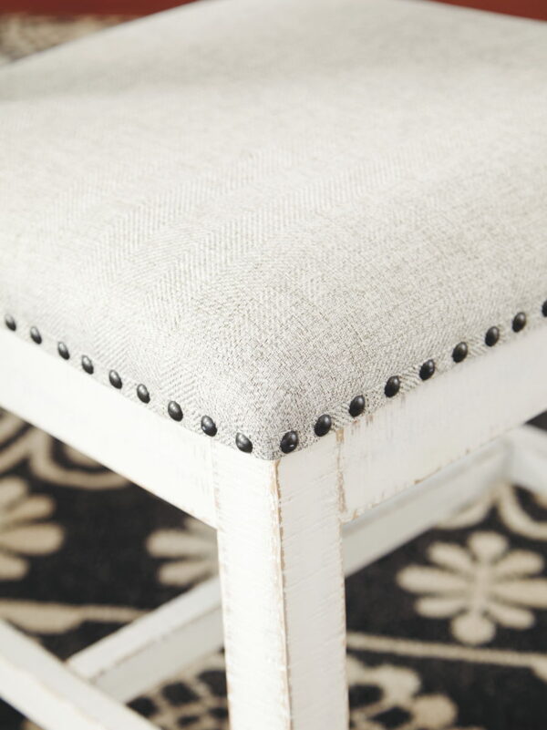 Valebeck - Dining Table Set - Image 6