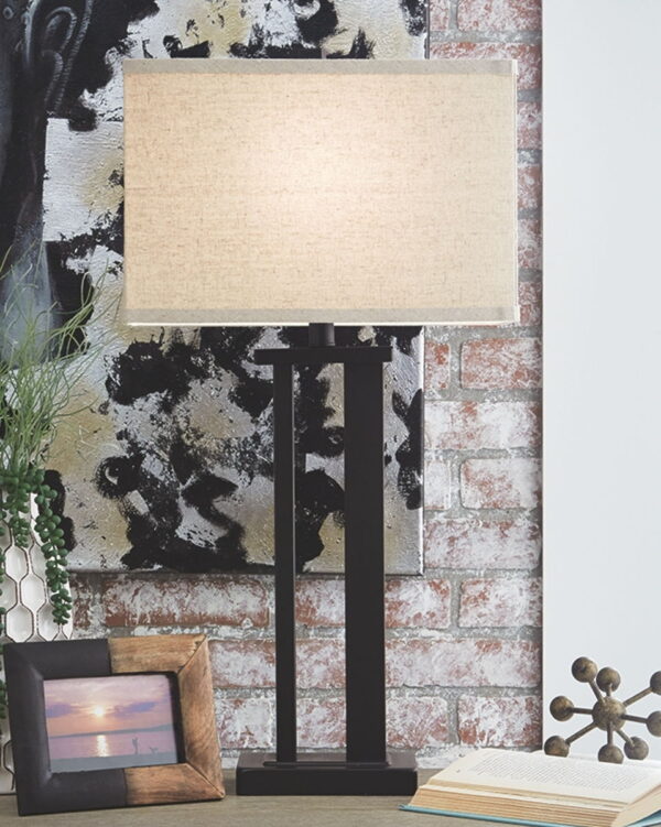 Aniela - Metal Table Lamp Set - Image 4