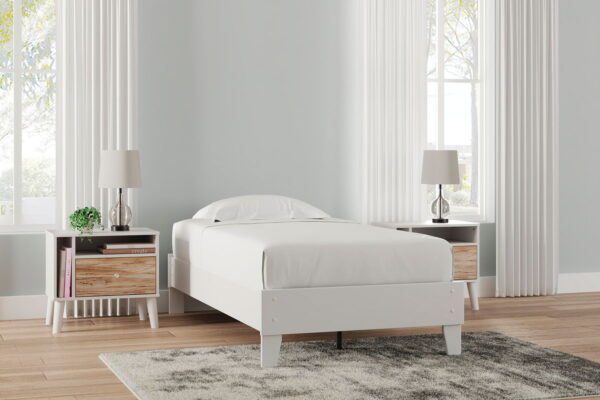 Piperton - Platform Bed - Image 3
