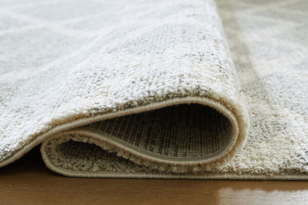 Unawick - Rug - Image 4