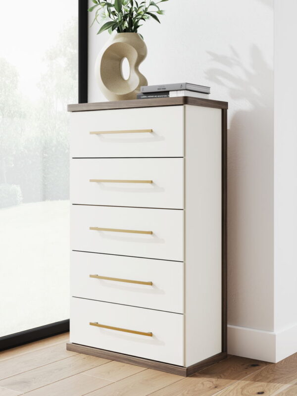 Kendanport - Brown / White - Five Drawer Chest - Image 4