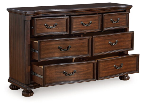 Lavinton - Brown - Dresser - Image 4