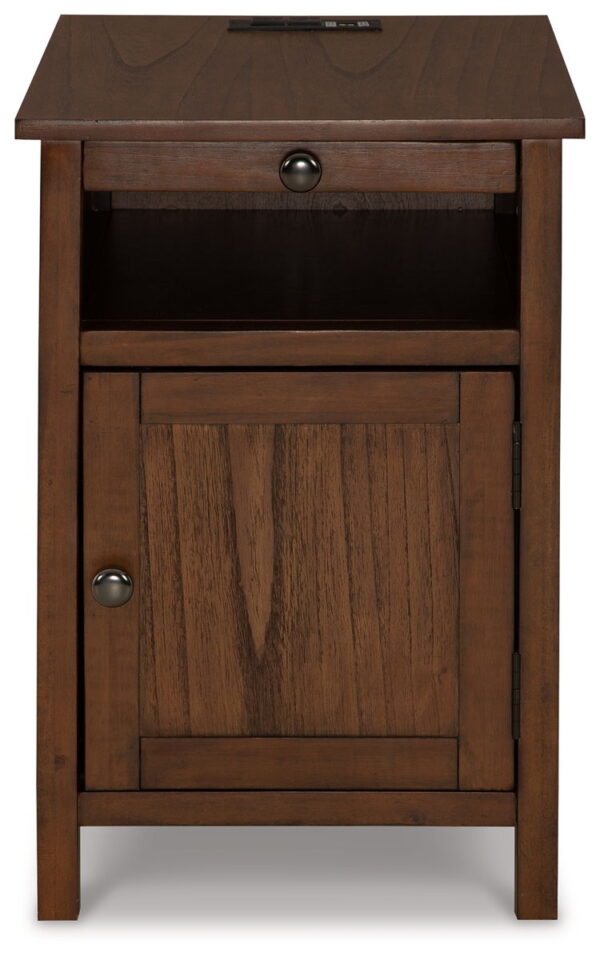 Treytown - Chair Side End Table - Image 3