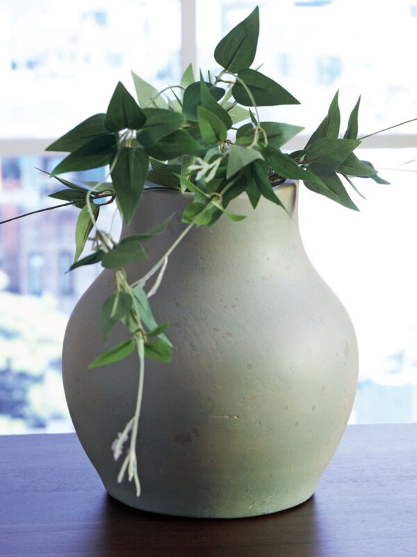 Baychester - Vase - Image 4