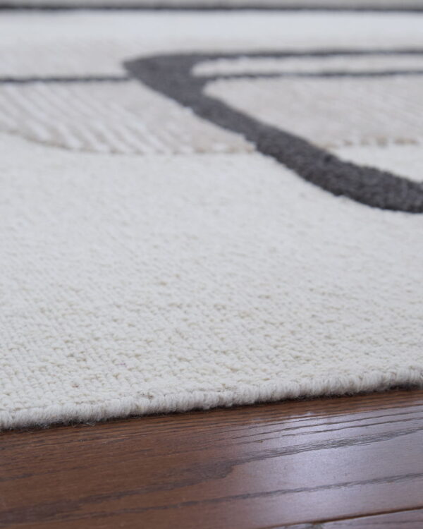 Davismour - Rug - Image 5