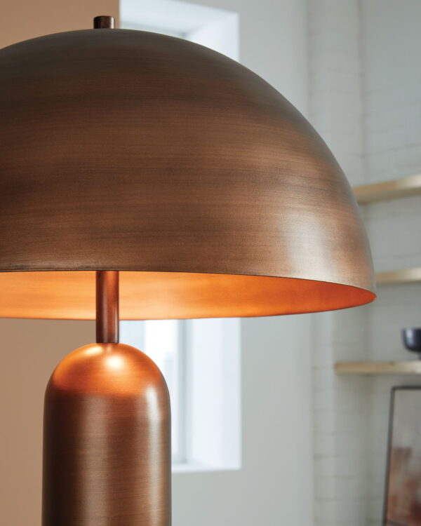 Wendfield - Metal Lamp - Image 2