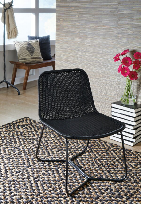 Daviston - Black - Accent Chair - Image 4