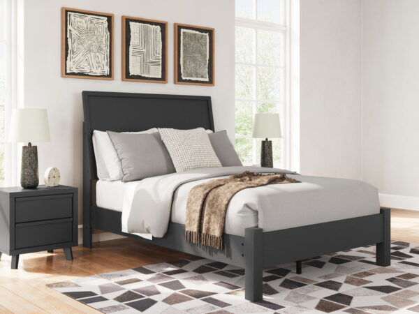 Danziar - Panel Bed With Low Footboard - Image 3