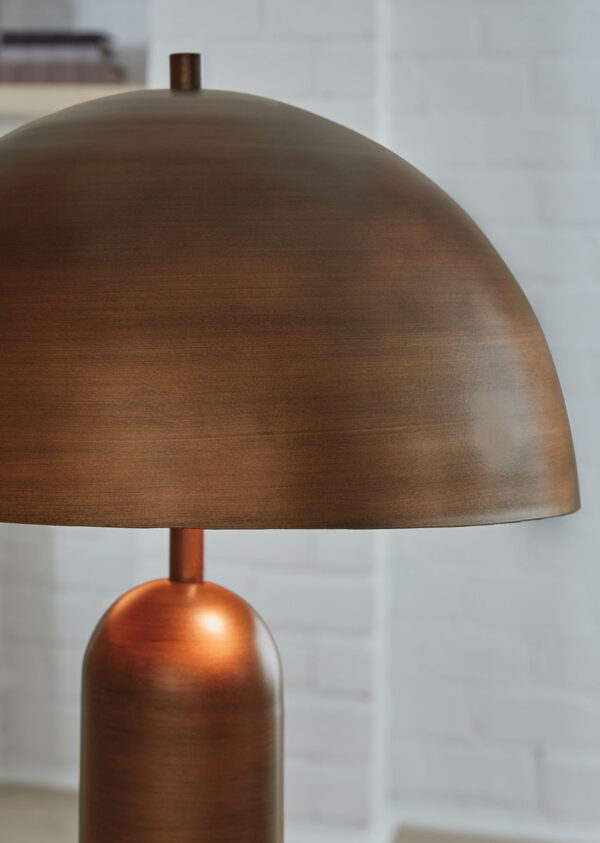 Wendfield - Metal Lamp - Image 4