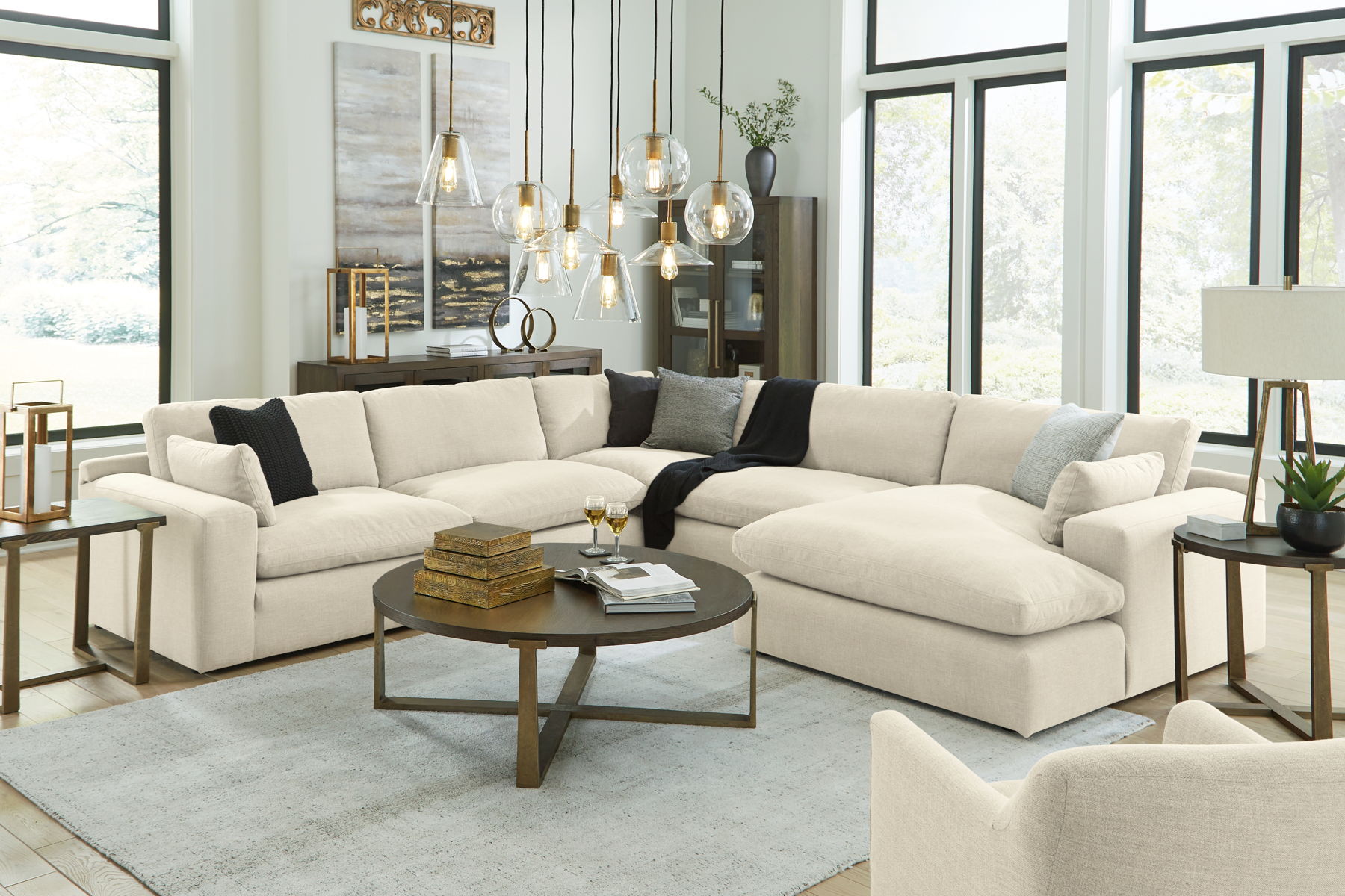 Elyza - Sectional - Image 3