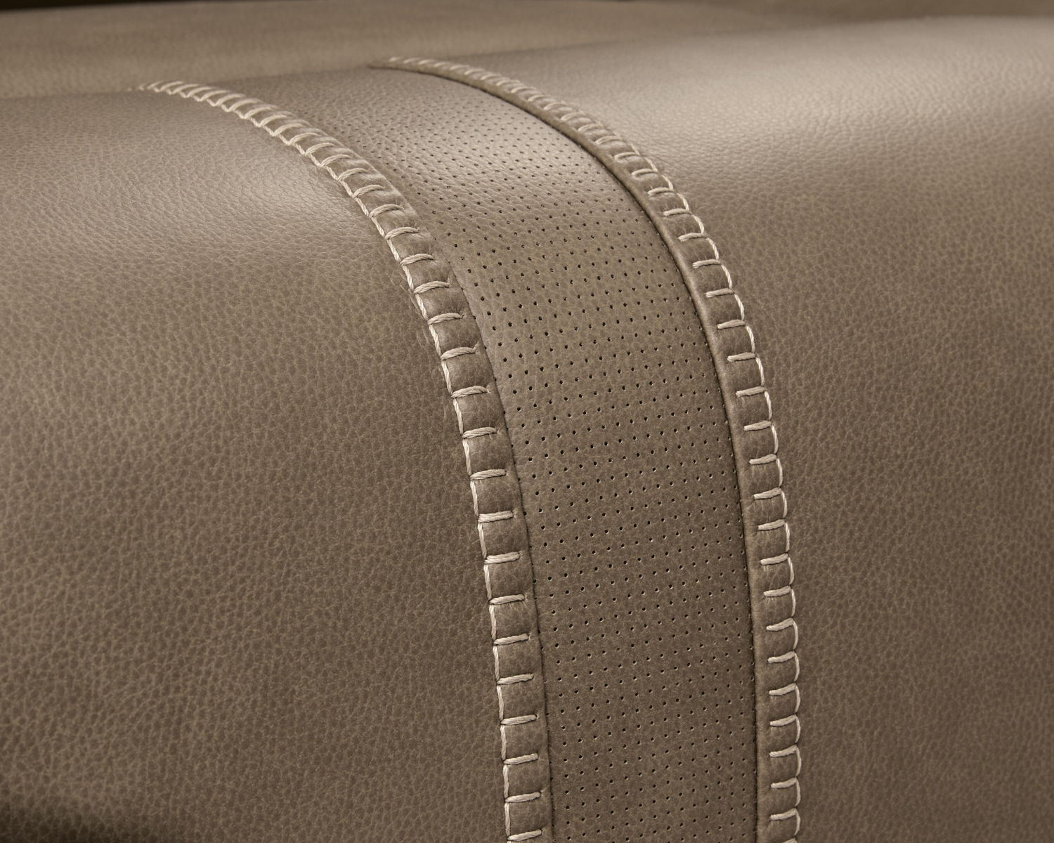 Max-Momentum - Reclining Sectional - Image 7