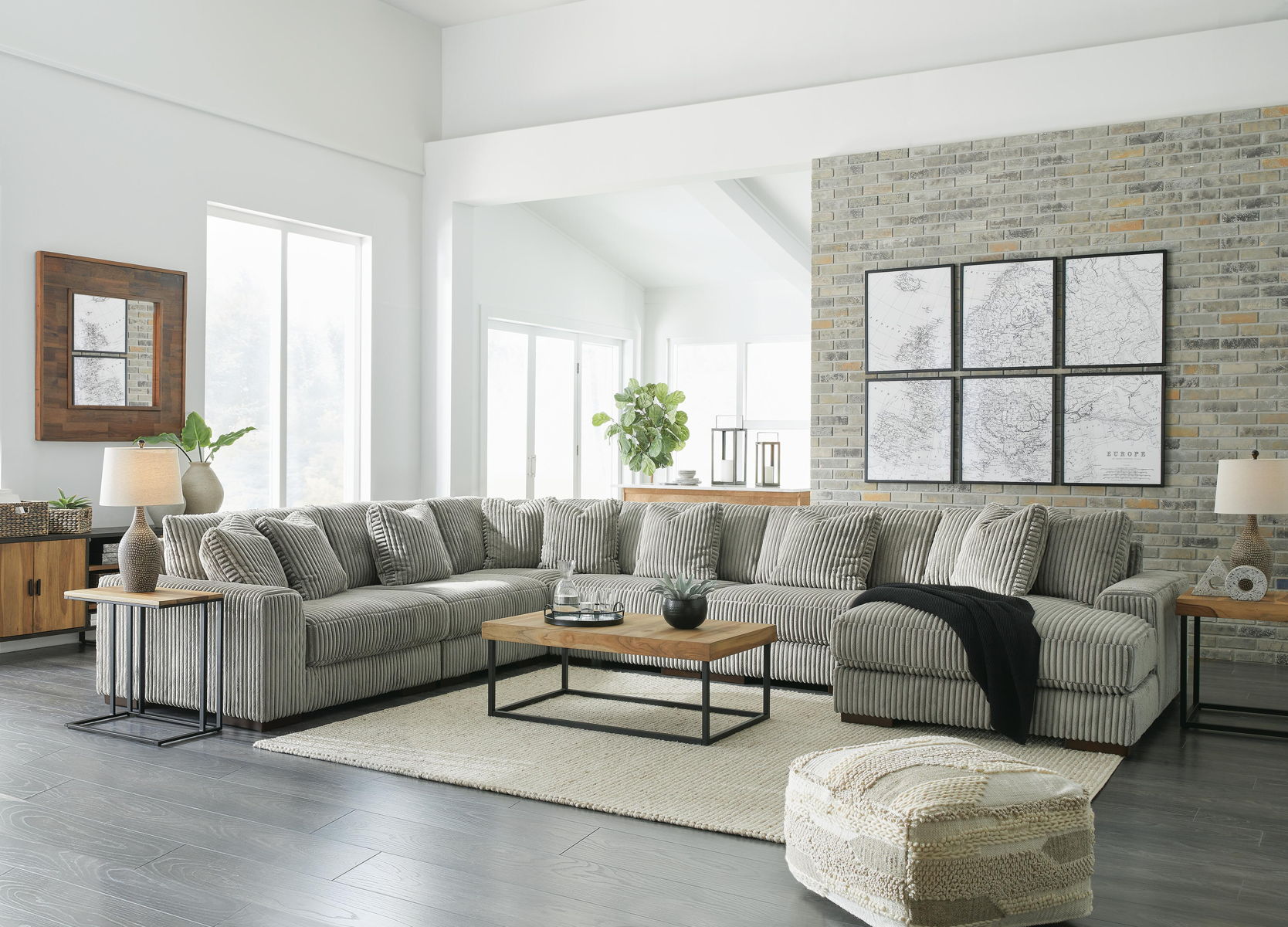 Lindyn - Sectional - Image 48