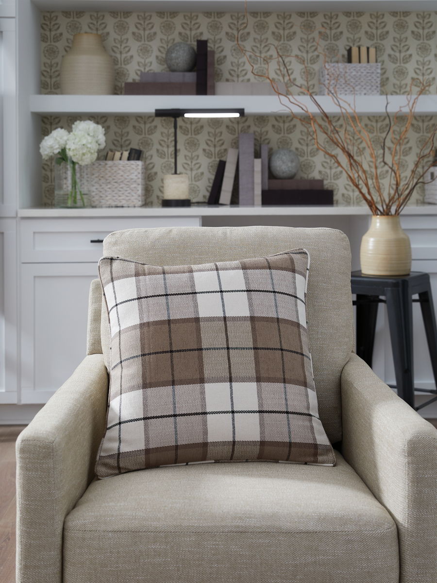 Godricton - Pillow (Set of 4) - Brown / Black / Cream - Image 3
