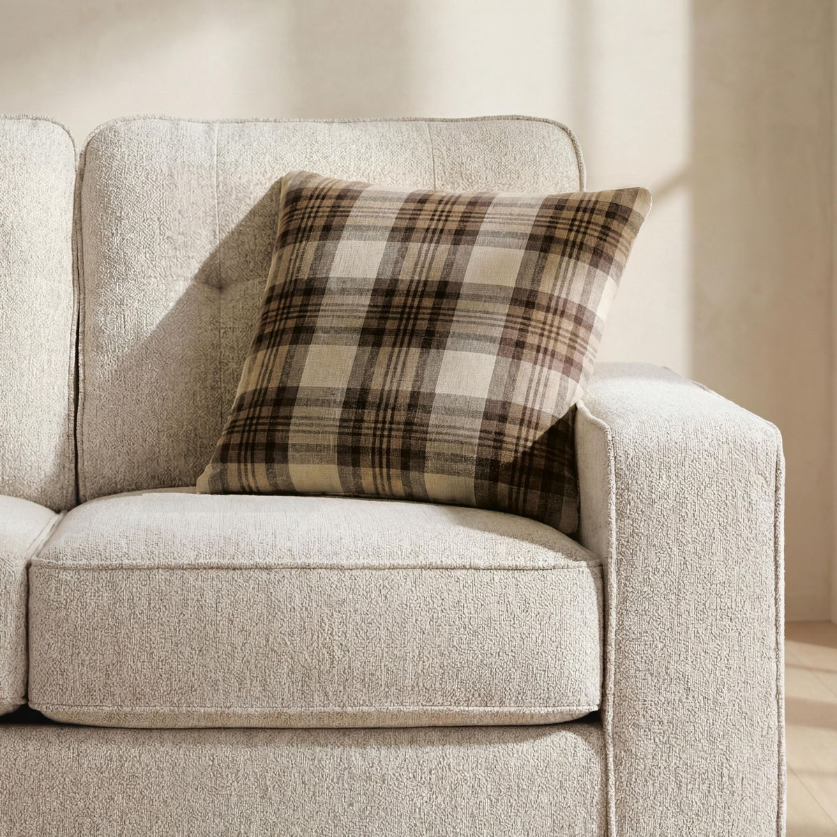 Varnburg - Pillow - Image 2