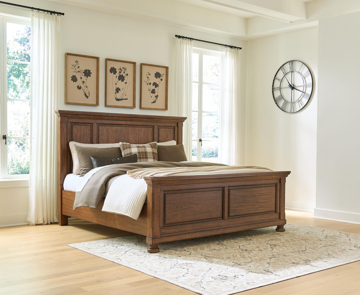 Zackaryn - King Panel Bed - Warm Brown - Image 3