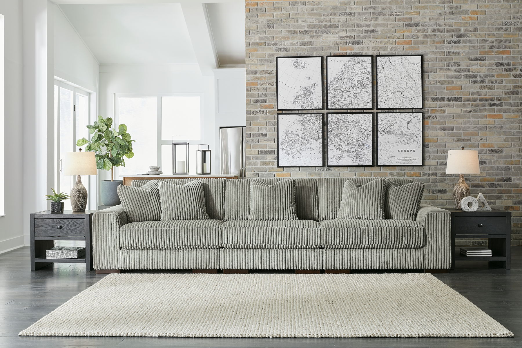 Lindyn - 3 Piece Sectional - Image 6