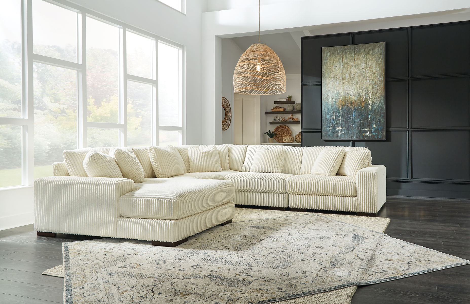 Lindyn - 5 Piece Sectional - Image 10