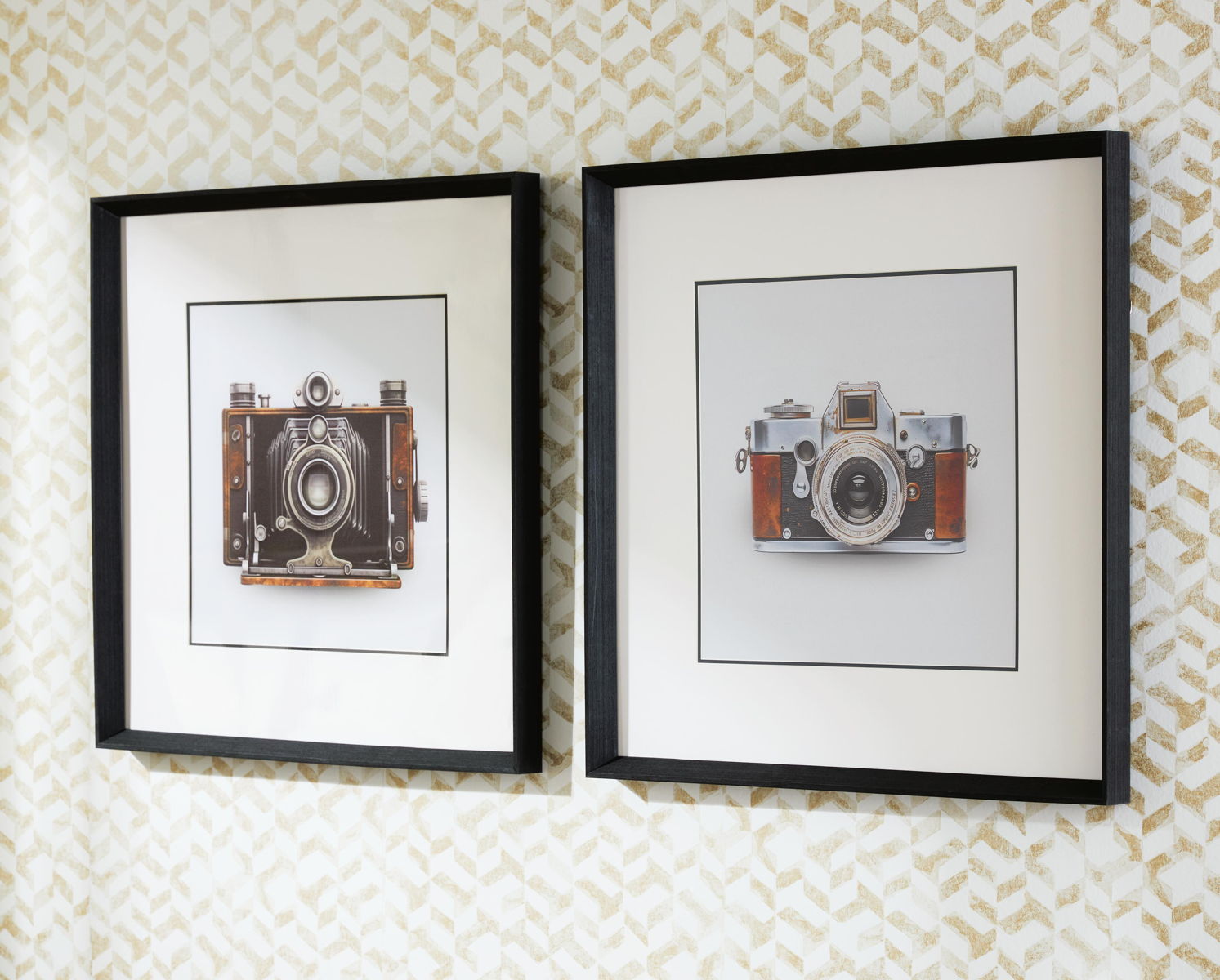Dirkgrove - Wall Art Set (Set of 2) - Black / White / Brown - Image 3