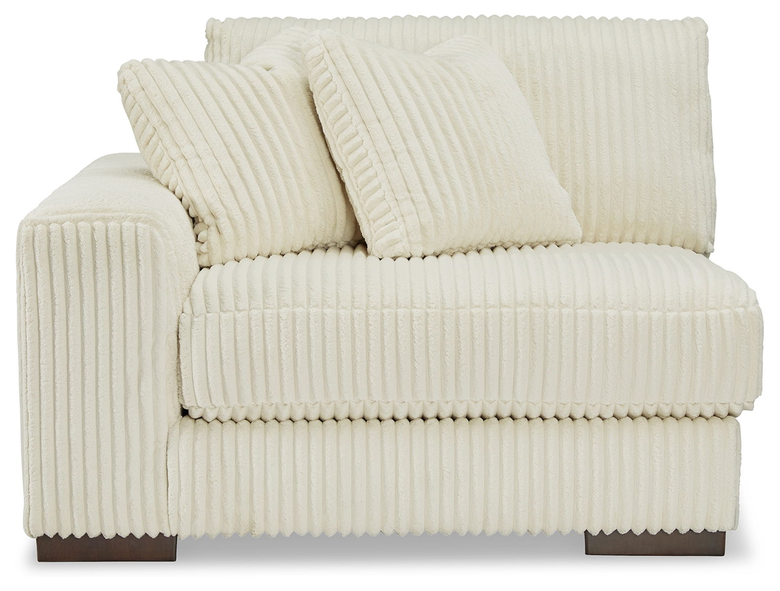 Lindyn - 4 Piece Sectional - Image 11