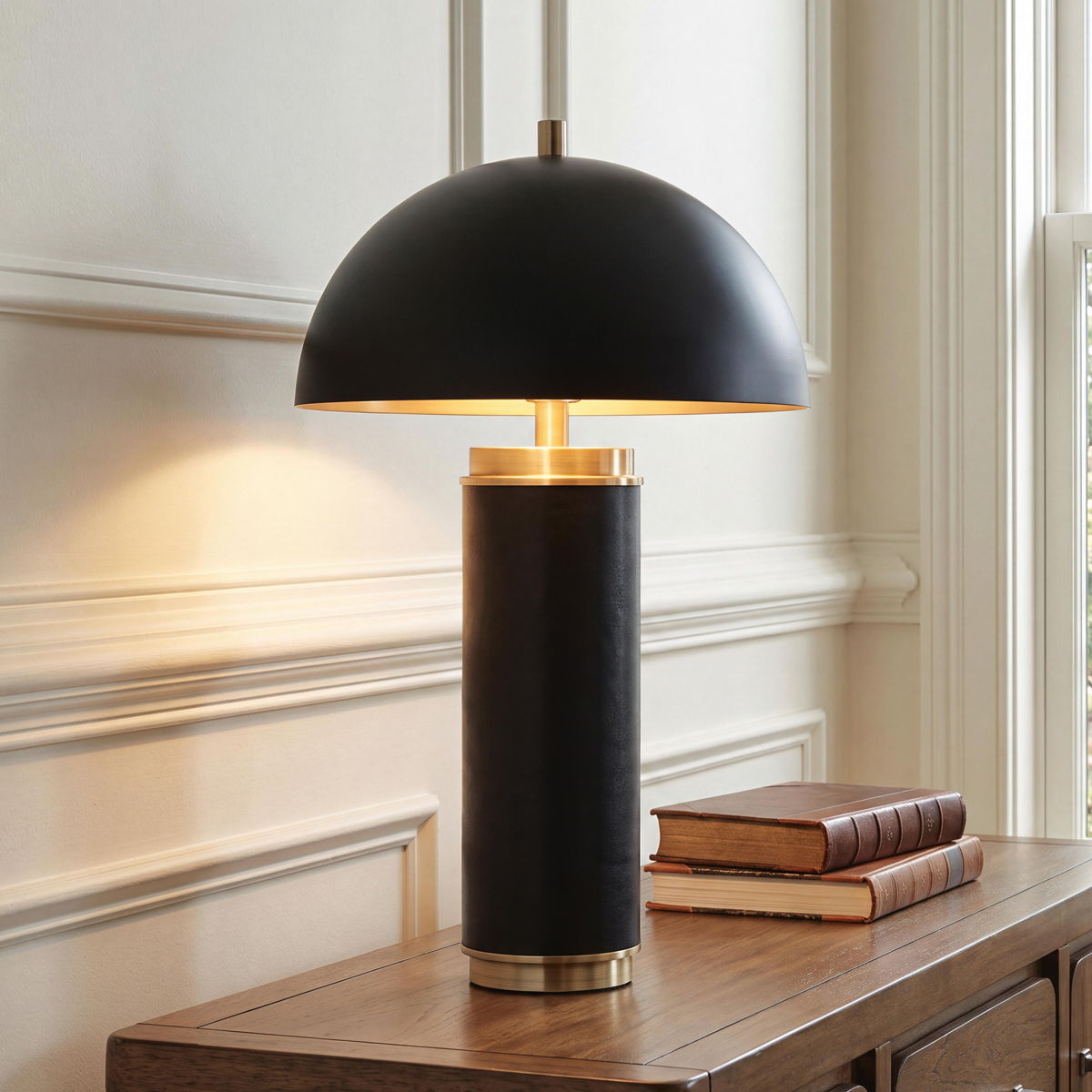 Lemland - Metal Table Lamp - Black / Gold Finish - Image 2